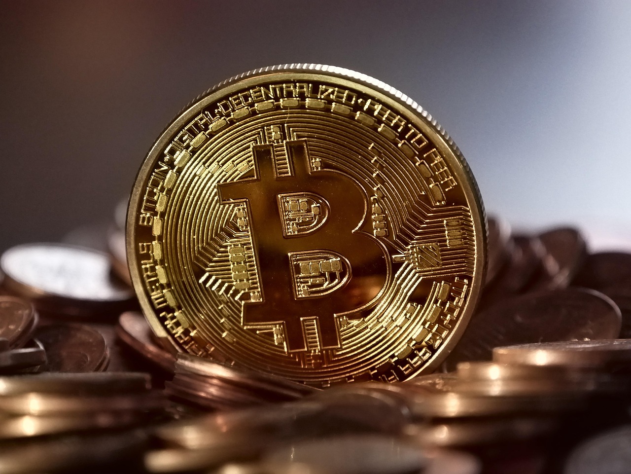 以太坊巨鲸投降！6.5万枚ETH做多仓位昨晚已近全数止损